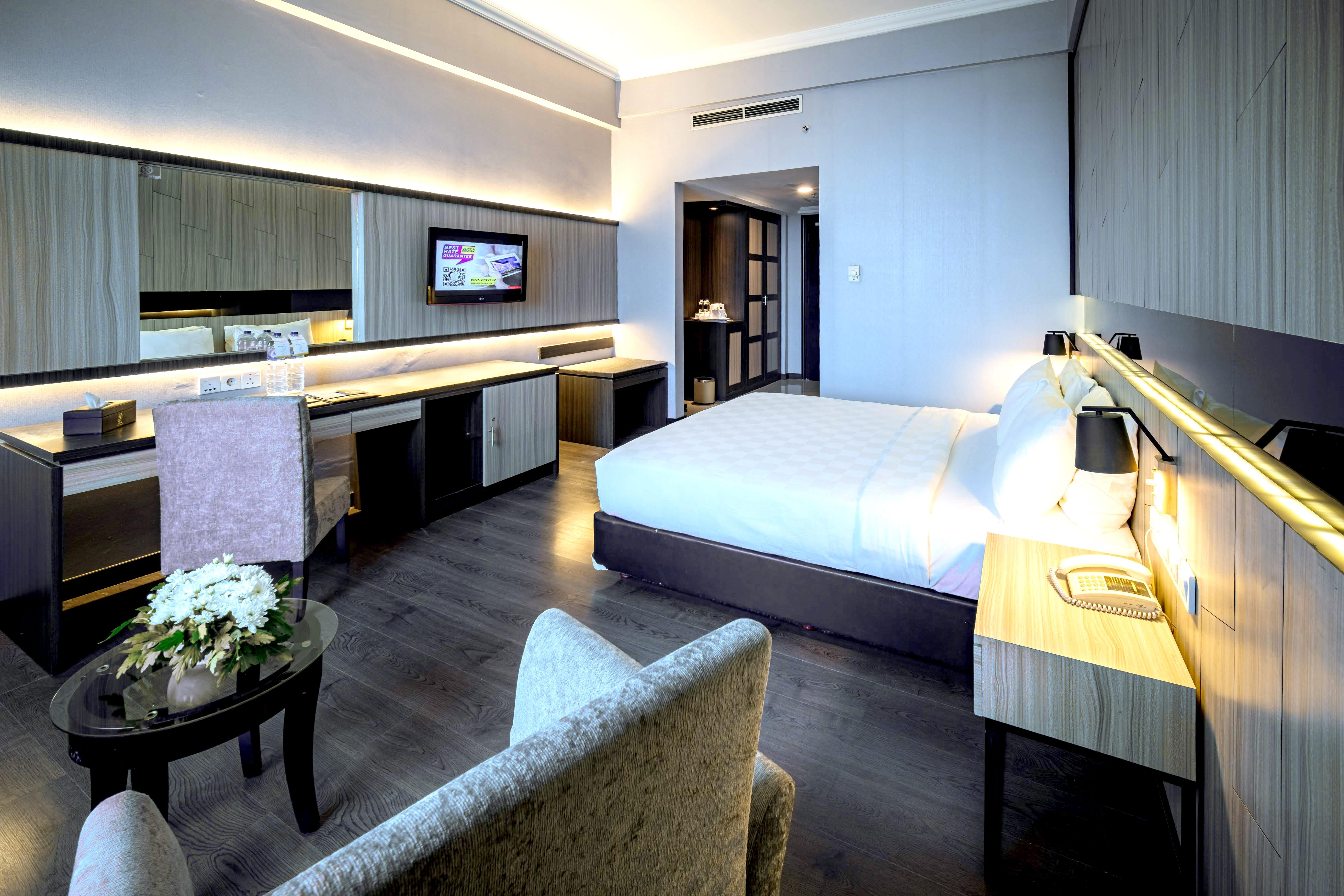 Grand Jatra Hotel Pakanbaru Exteriör bild