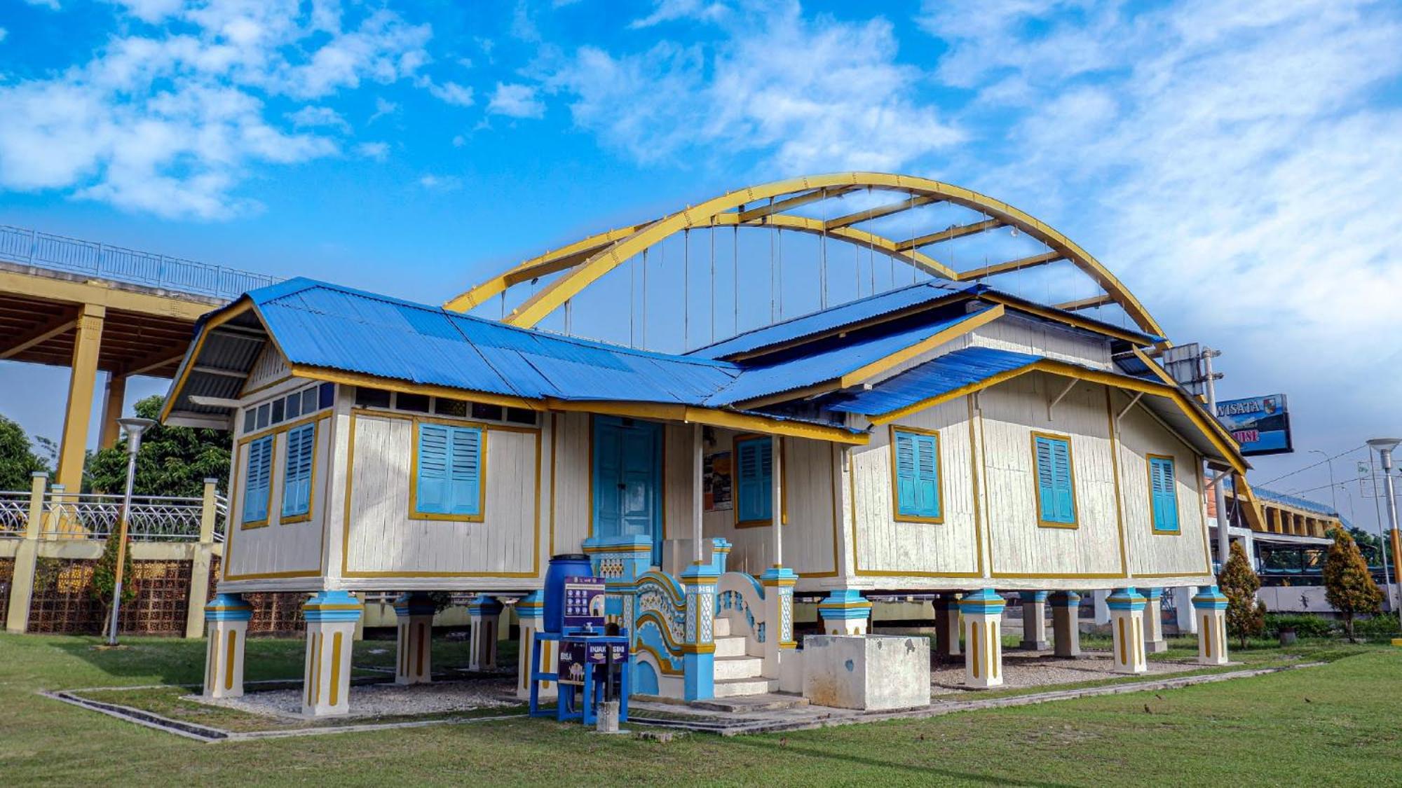 Grand Jatra Hotel Pakanbaru Exteriör bild
