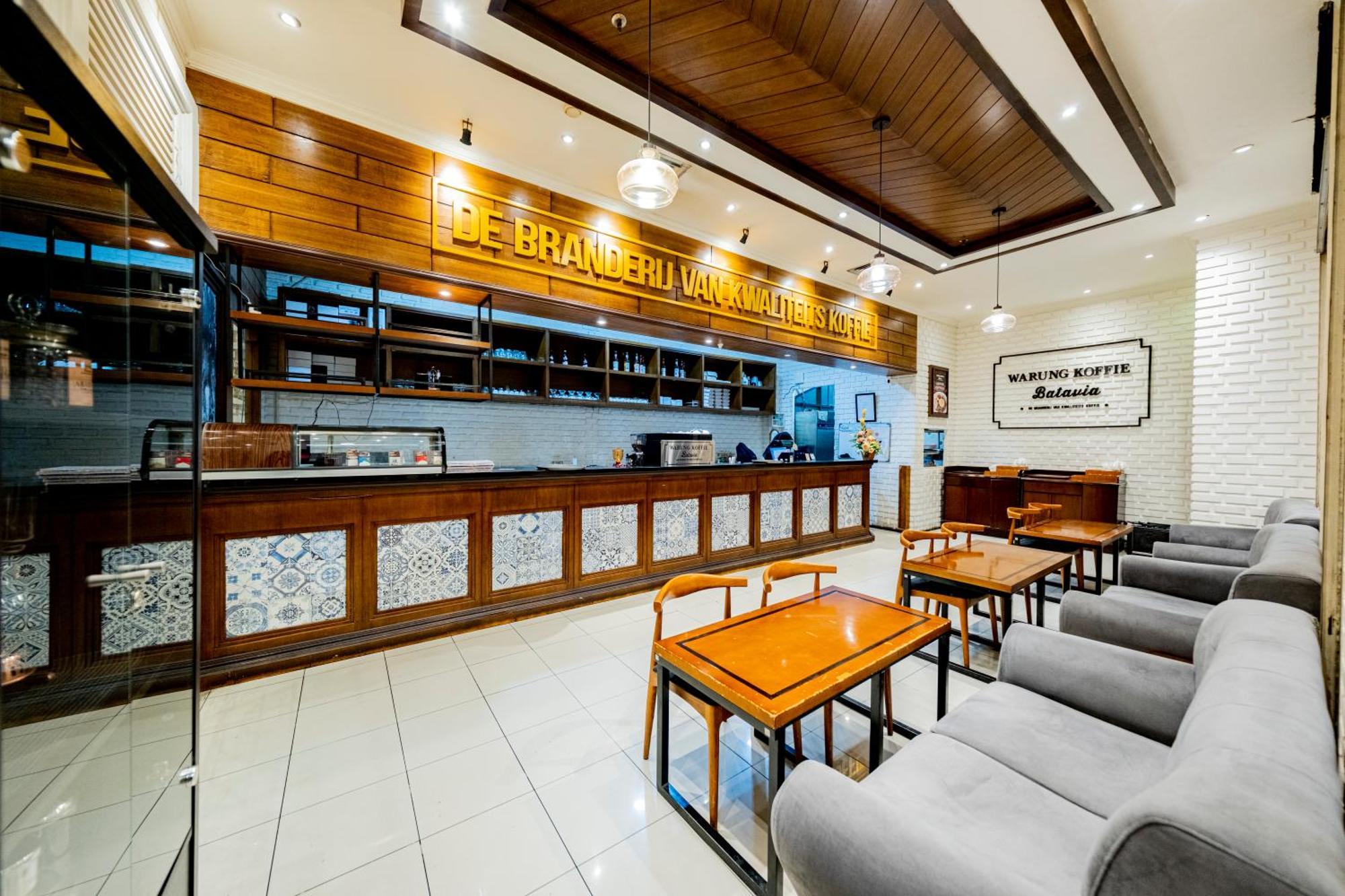 Grand Jatra Hotel Pakanbaru Exteriör bild