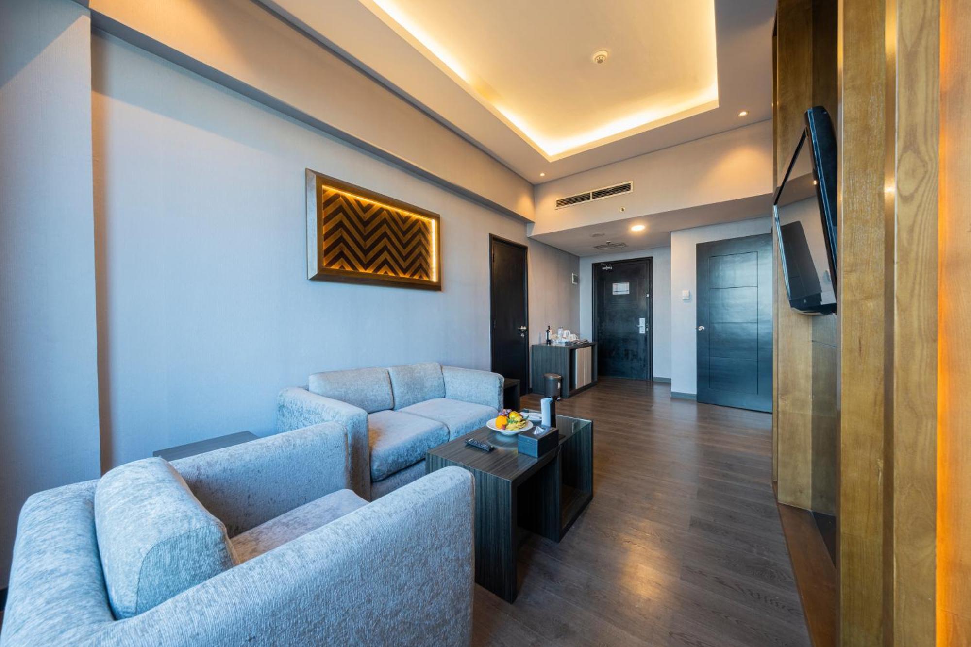 Grand Jatra Hotel Pakanbaru Exteriör bild