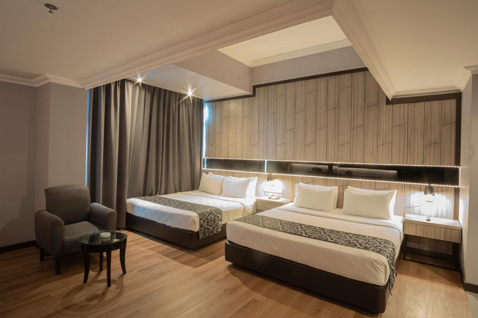 Grand Jatra Hotel Pakanbaru Exteriör bild